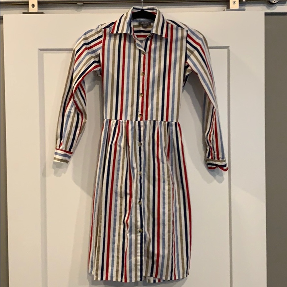 ATUN Long Sleeve Button Down Dress
